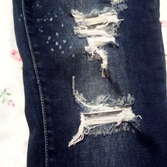 Judy Blue Los Angeles Boyfriend fit jeans - Picture 3 of 6